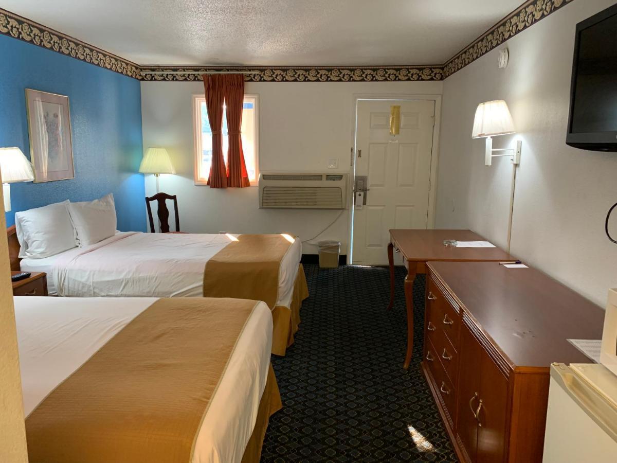 Americas Best Value Inn - Roxboro Экстерьер фото